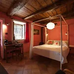 La Vecchia Casa Rosa Ubytování v soukromí Cannero Riviera