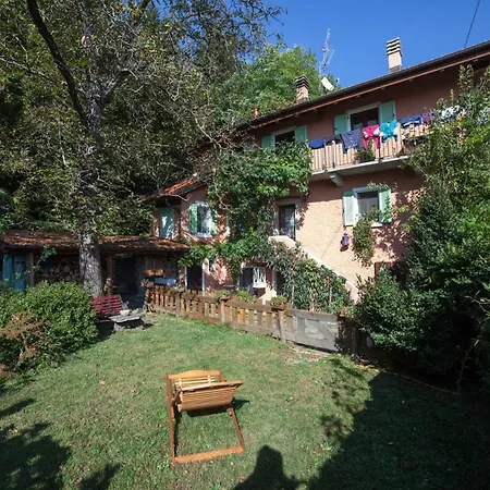 La Vecchia Casa Rosa Δωμάτια σε οικογενειακή κατοικία Cannero Riviera