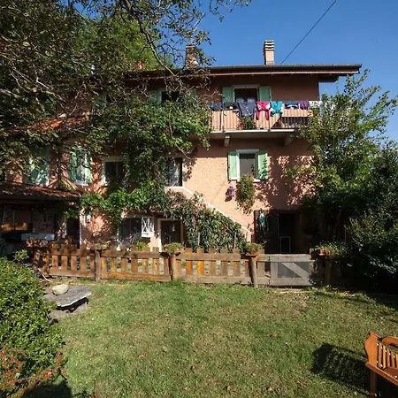 La Vecchia Casa Rosa Δωμάτια σε οικογενειακή κατοικία *