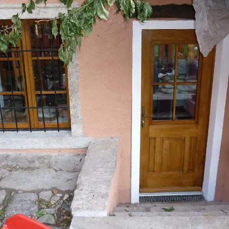 Privat bolig La Vecchia Casa Rosa