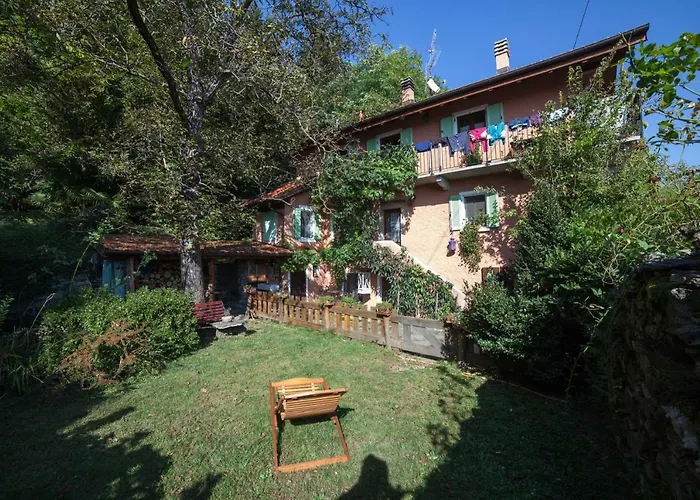 La Vecchia Casa Rosa Privat bolig Cannero Riviera