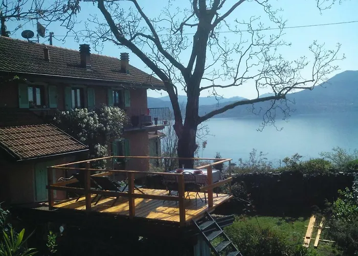 منزل للإقامة La Vecchia Casa Rosa *