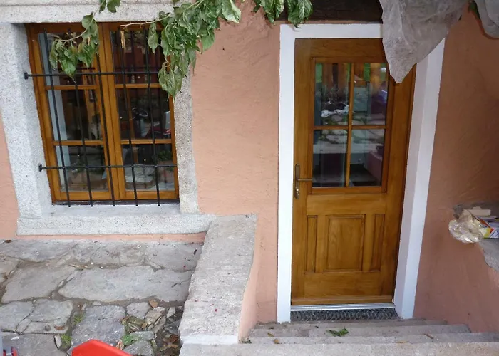 홈스테이 La Vecchia Casa Rosa